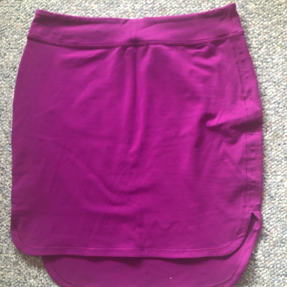 Lululemon purple/pink skirt